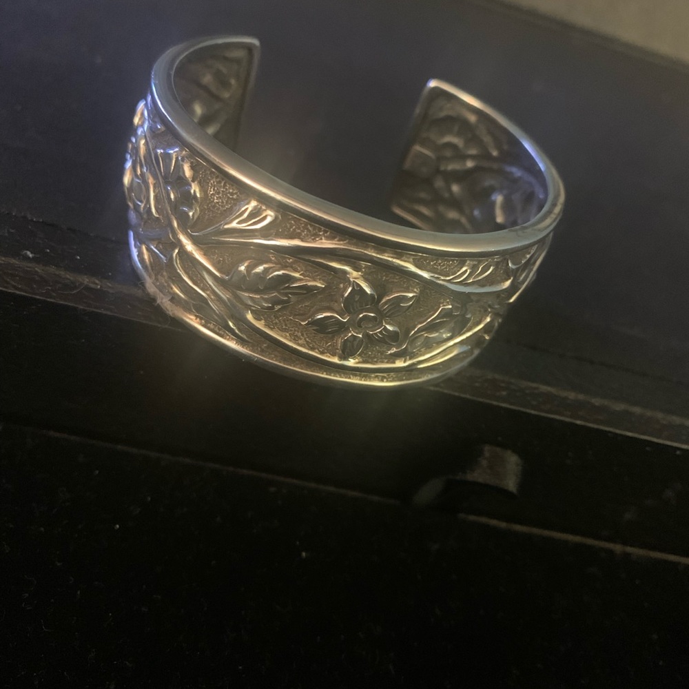 Silpada sterling silver 925 Cuff Bracelet